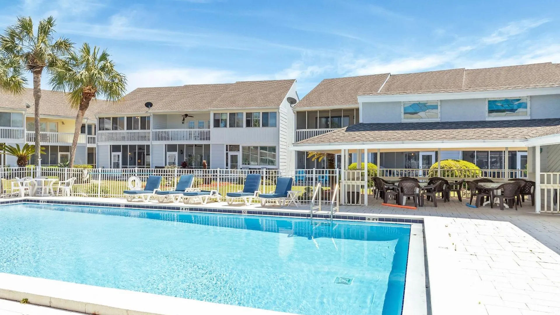 Sandpiper Cove 3203- By Holiday Isle Properties Destin
